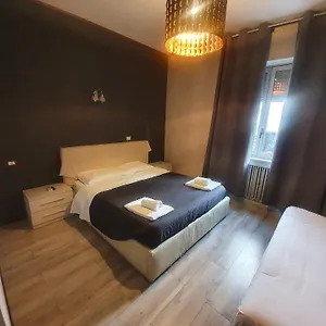 Sira House Penzion