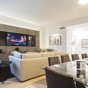Hemeras Boutique Homes - Super Luxury Apartment