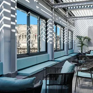 4* Hotel Iq